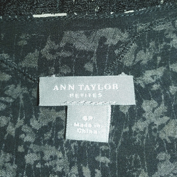 🦋 ANN TAYLOR CAMISOLE - BLACK & WHITE ABSTRACT LACE TRIMMED - SZ 6P - Picture 9 of 11